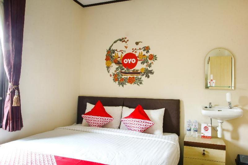 Hotel Reddoorz Near Cikole Lembang Habitación foto